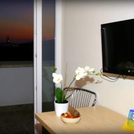 Garay Terrace Hotel 3*